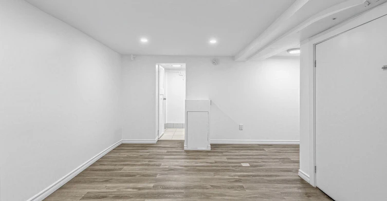 Bsmt-1939 Davenport Road, Toronto, ON, M6N 1C3 - 18