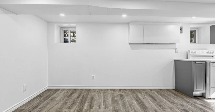 Bsmt-1939 Davenport Road, Toronto, ON, M6N 1C3 - 8