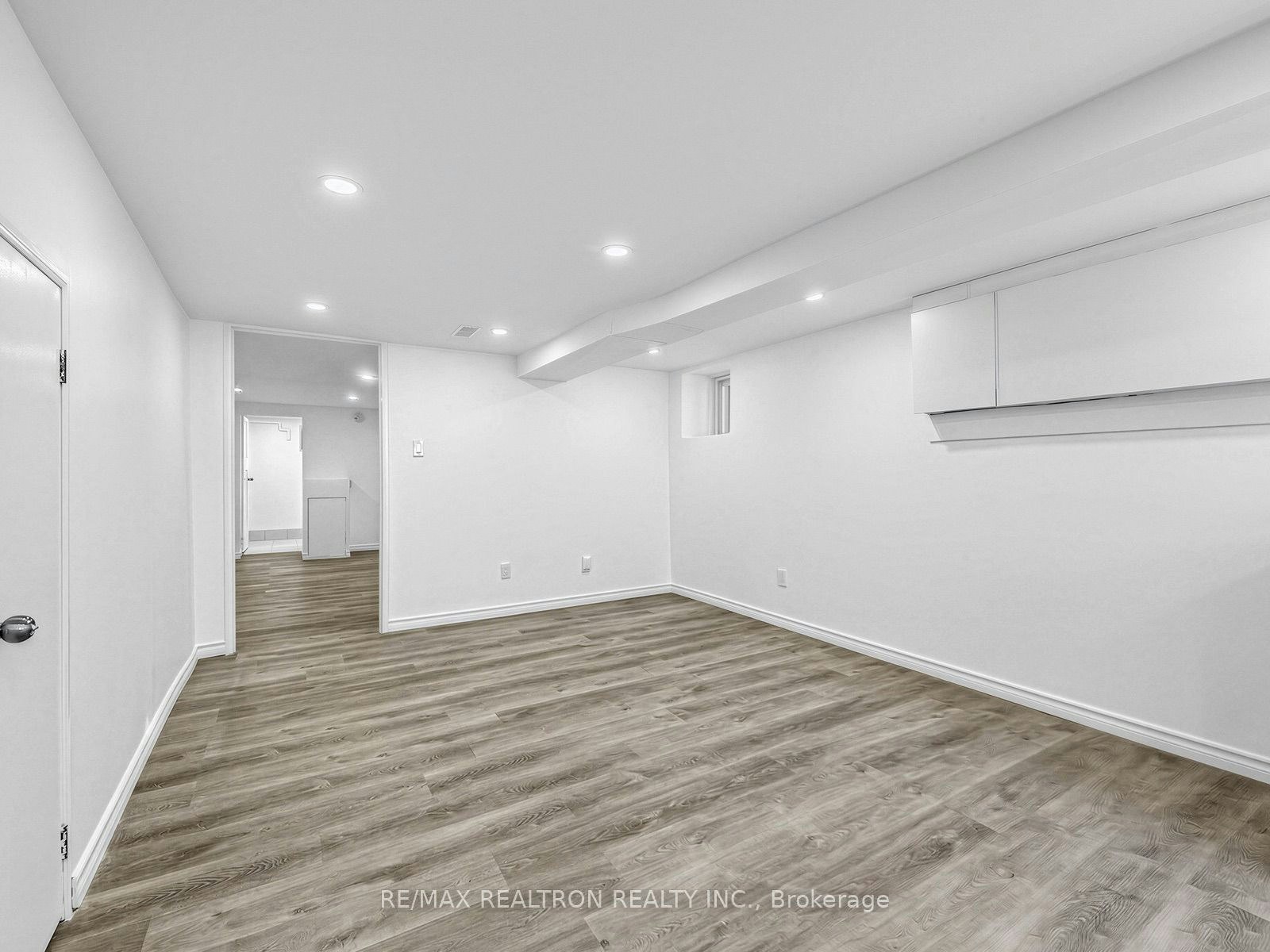 Bsmt-1939 Davenport Road, Toronto, ON, M6N 1C3 - 5