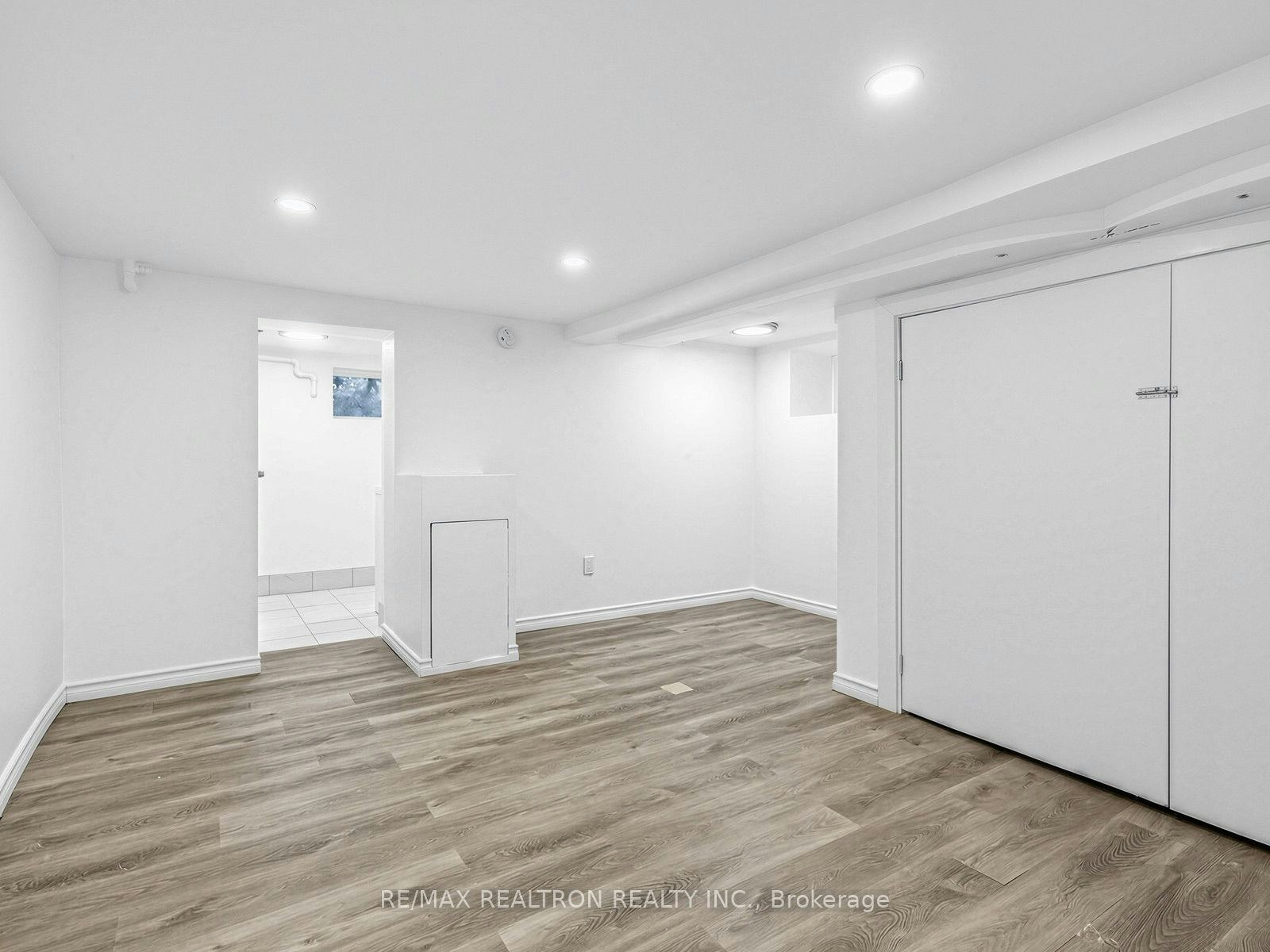 Bsmt-1939 Davenport Road, Toronto, ON, M6N 1C3 - 19