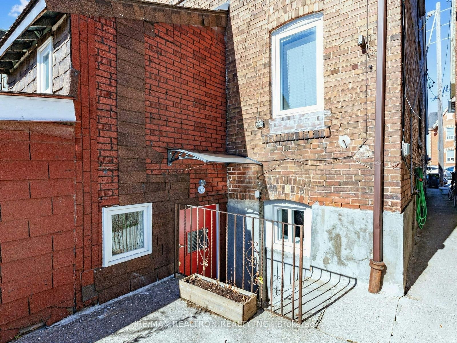 Bsmt-1939 Davenport Road, Toronto, ON, M6N 1C3 - 31