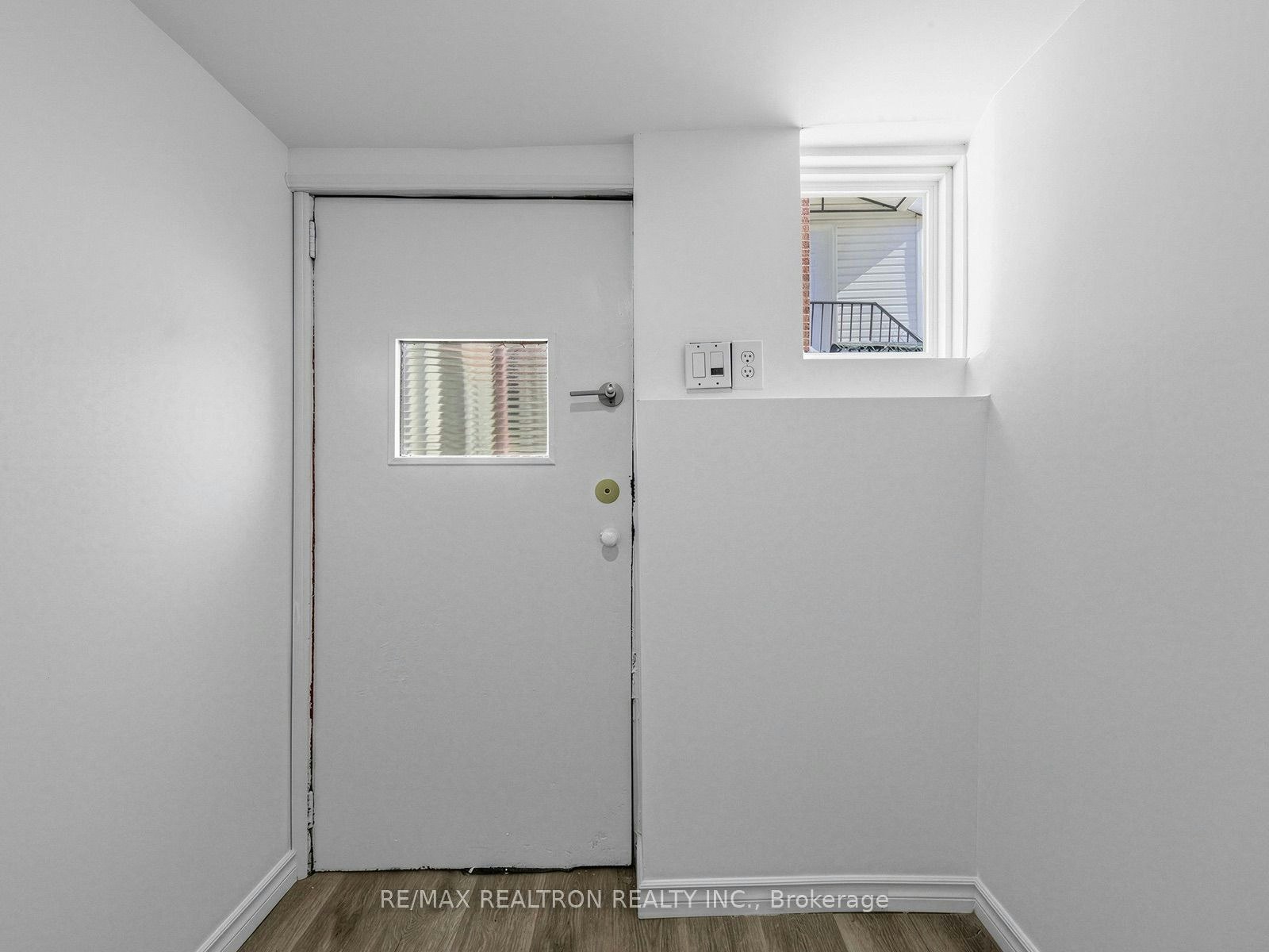 Bsmt-1939 Davenport Road, Toronto, ON, M6N 1C3 - 3