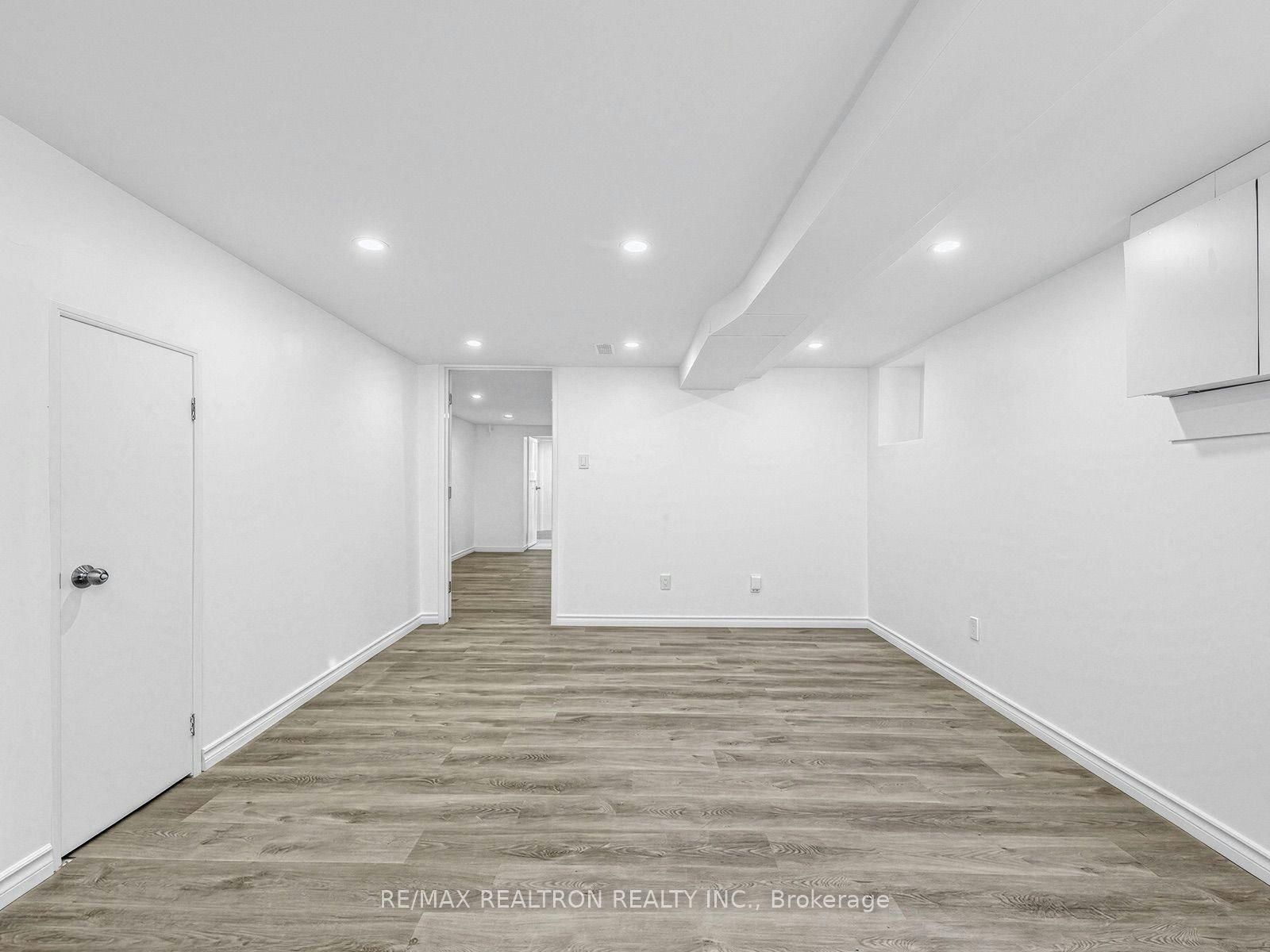 Bsmt-1939 Davenport Road, Toronto, ON, M6N 1C3 - 6