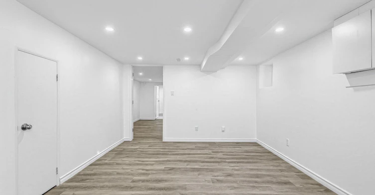 Bsmt-1939 Davenport Road, Toronto, ON, M6N 1C3 - 6