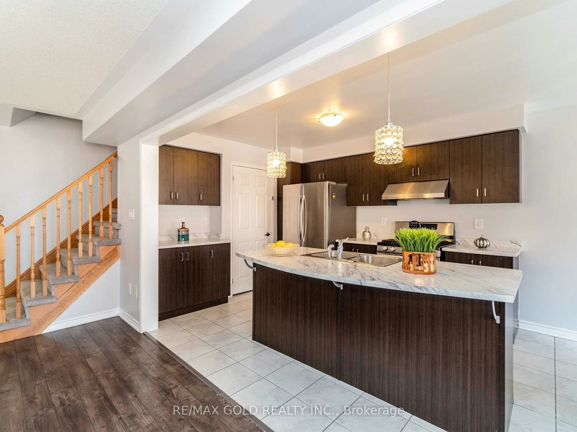 102 Leadenhall Road, Brampton, ON, L7A 4G9 - 8