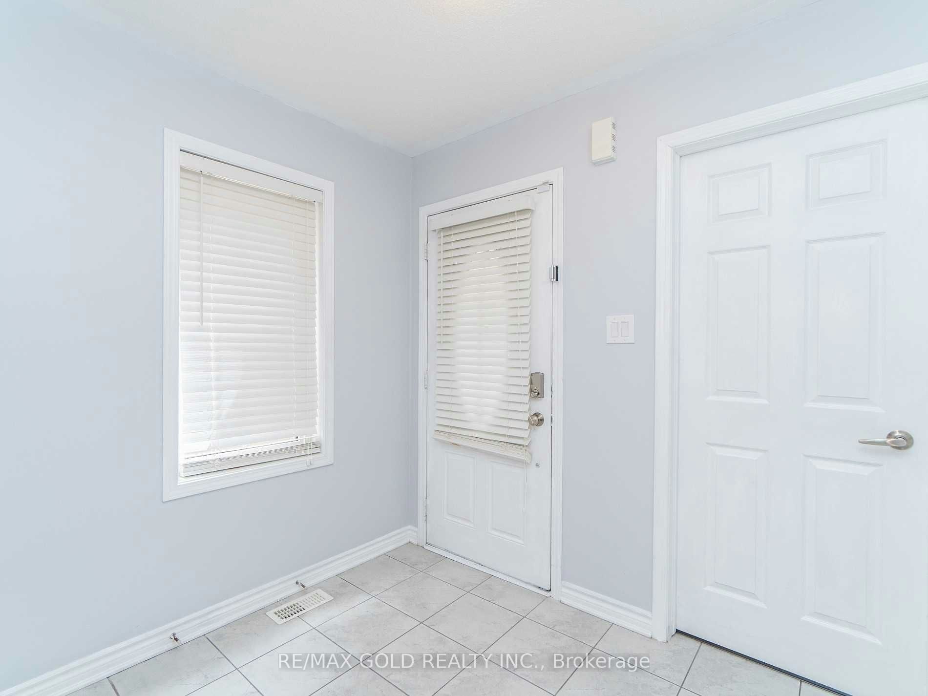 102 Leadenhall Road, Brampton, ON, L7A 4G9 - 3