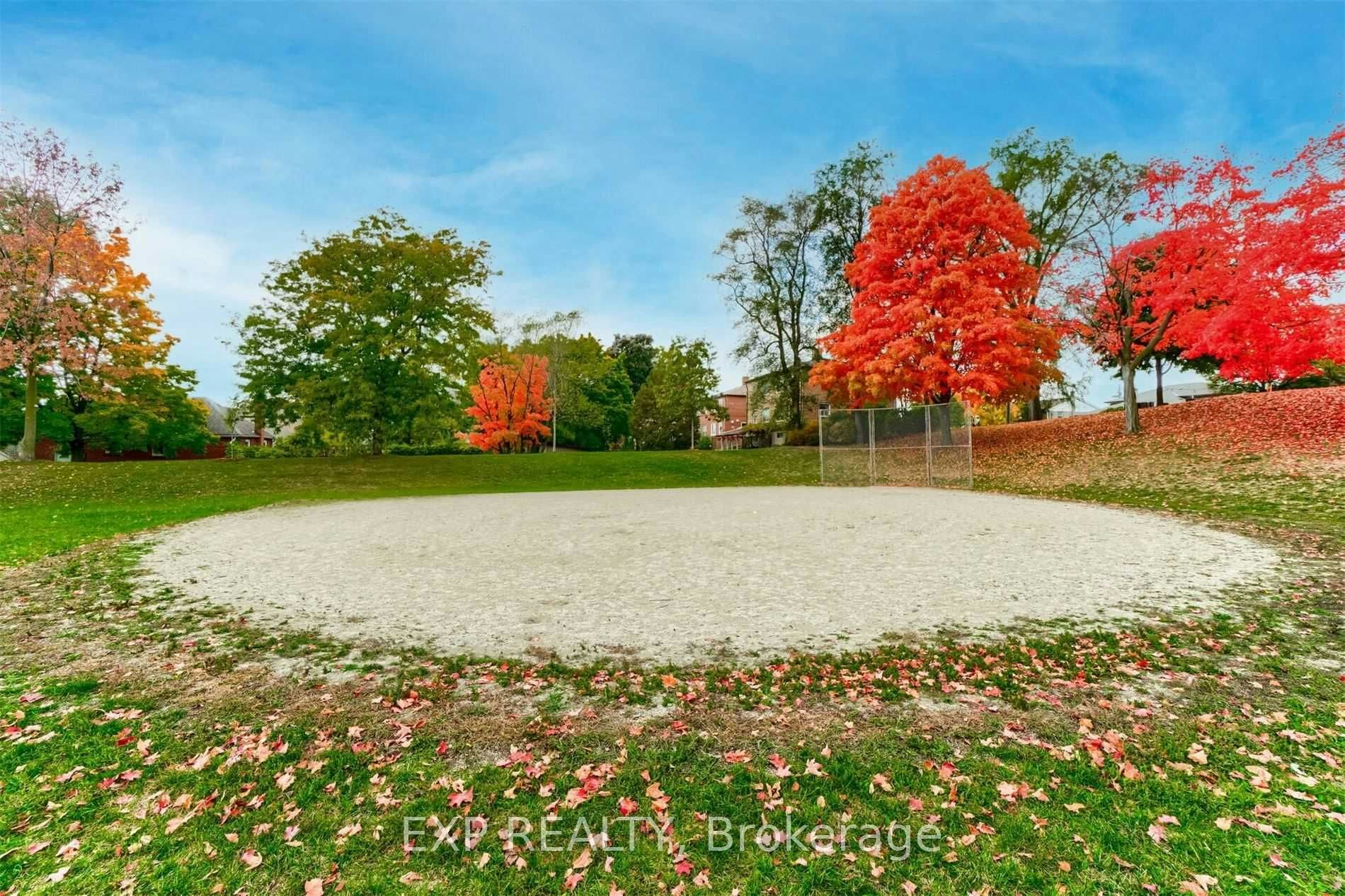Lower-5 Brendwin Road, Toronto, ON, M6N 4V6 - 15