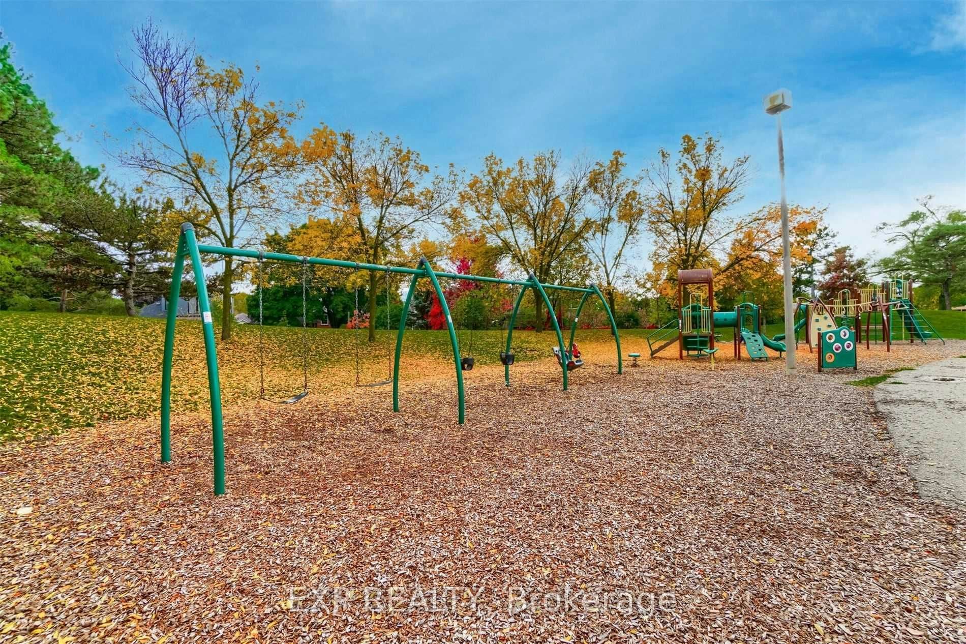 Lower-5 Brendwin Road, Toronto, ON, M6N 4V6 - 16