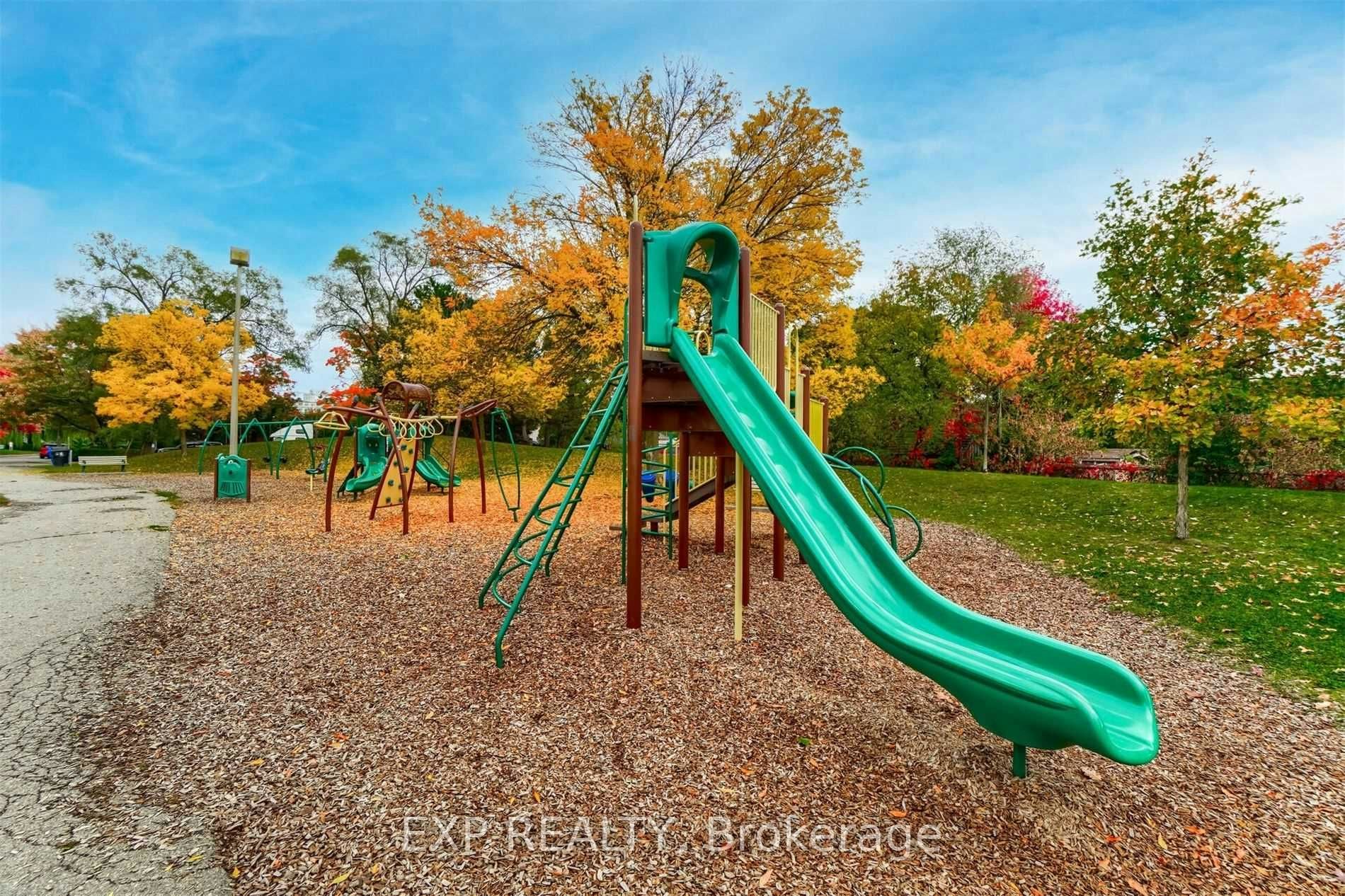 Lower-5 Brendwin Road, Toronto, ON, M6N 4V6 - 17