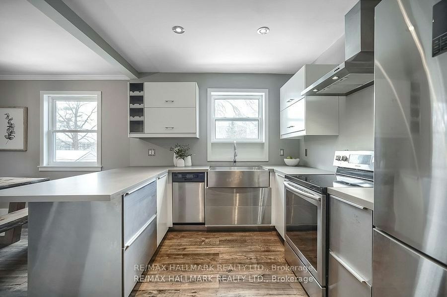 UPPER-6 Thirty First Street, Toronto, ON, M8W 3E8 - 9