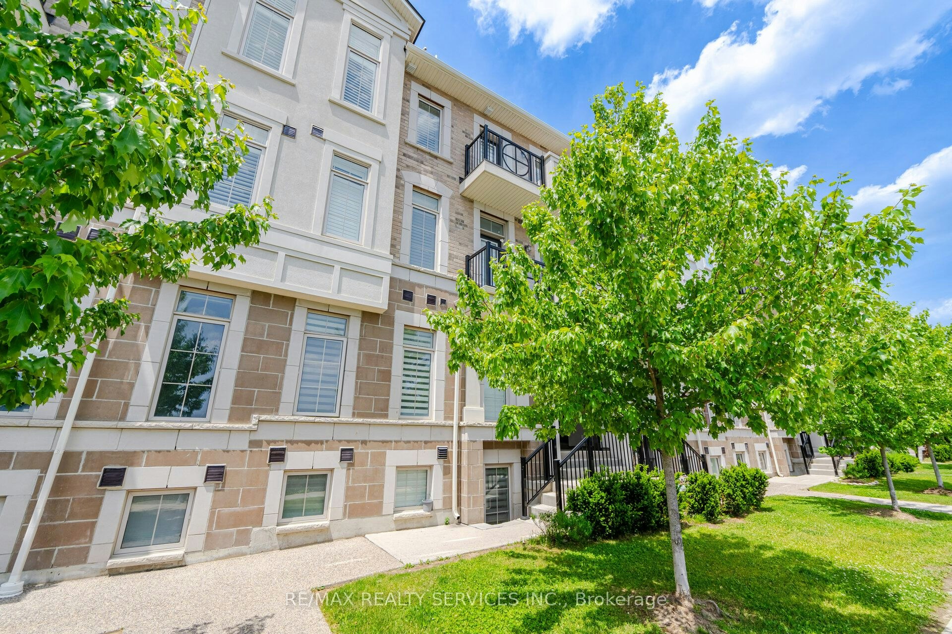 48-65 Armdale Road, Mississauga, ON, L4Z 0C7 - 2