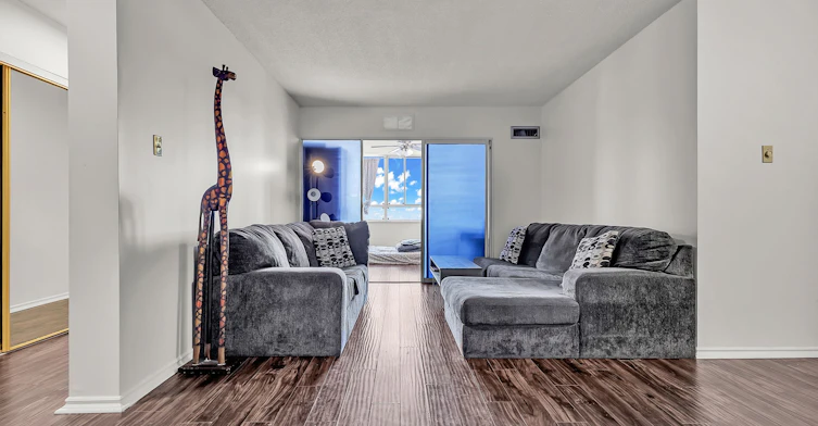 1107-100 County Court Boulevard, Brampton, ON, L6W 3X1 - 9
