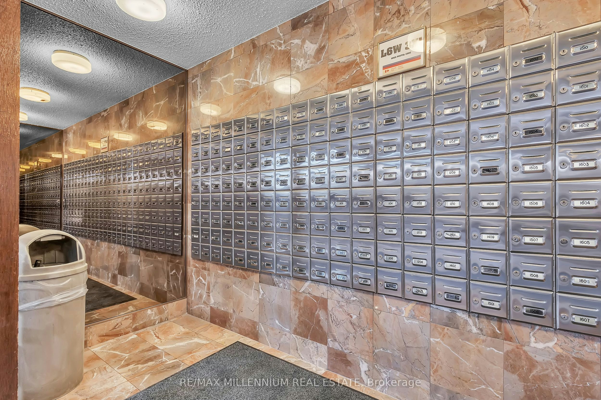 1107-100 County Court Boulevard, Brampton, ON, L6W 3X1 - 6