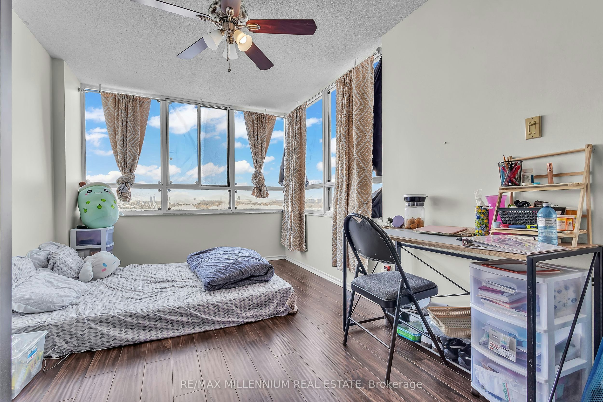 1107-100 County Court Boulevard, Brampton, ON, L6W 3X1 - 15