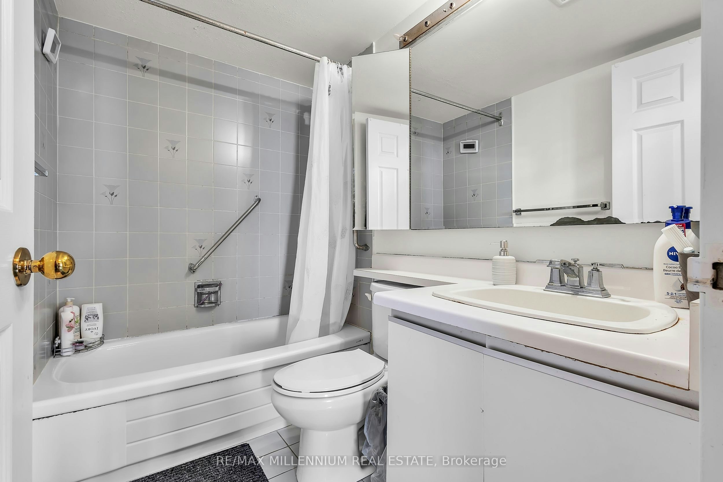 1107-100 County Court Boulevard, Brampton, ON, L6W 3X1 - 21