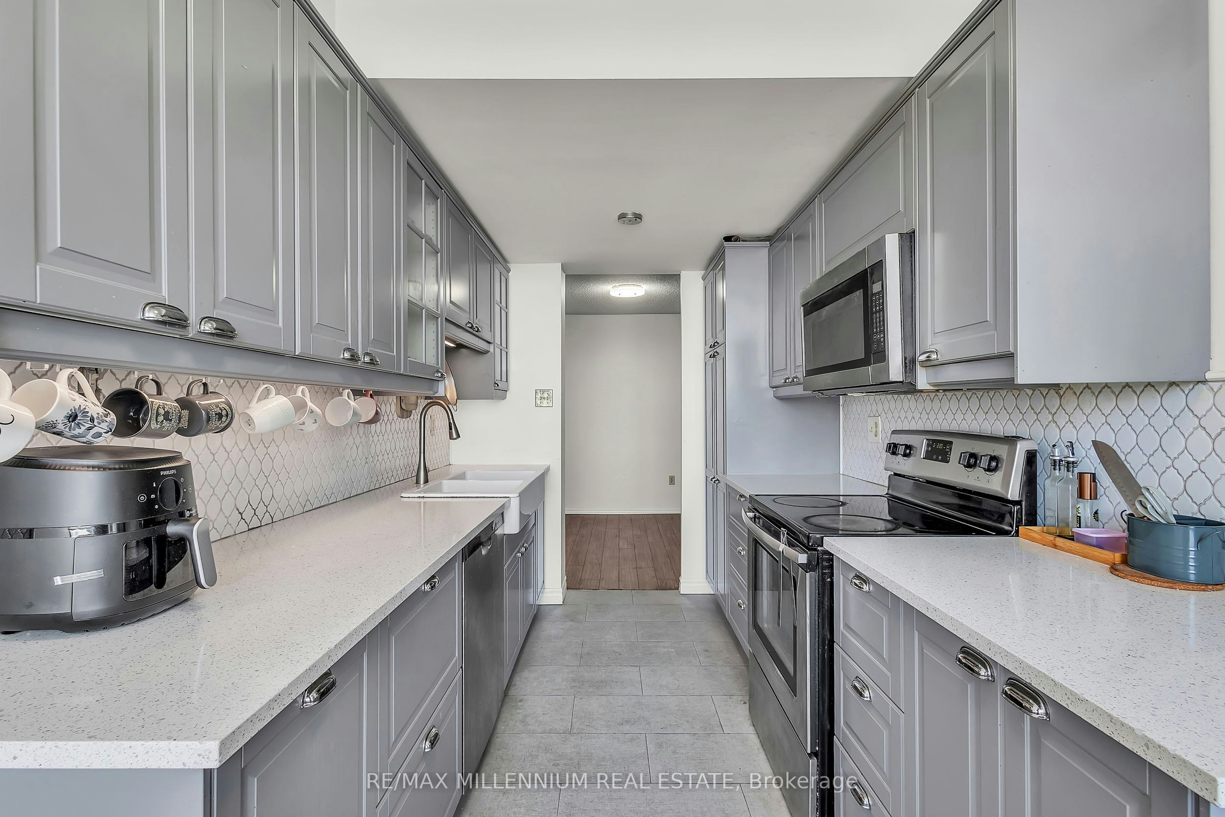 1107-100 County Court Boulevard, Brampton, ON, L6W 3X1 - 13