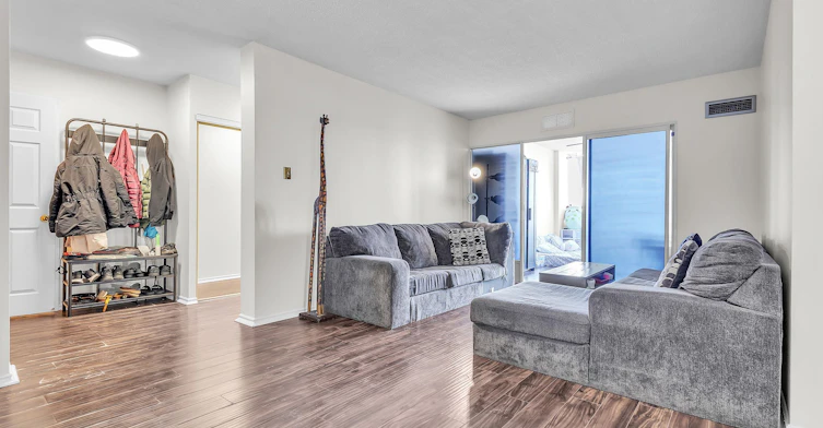 1107-100 County Court Boulevard, Brampton, ON, L6W 3X1 - 8