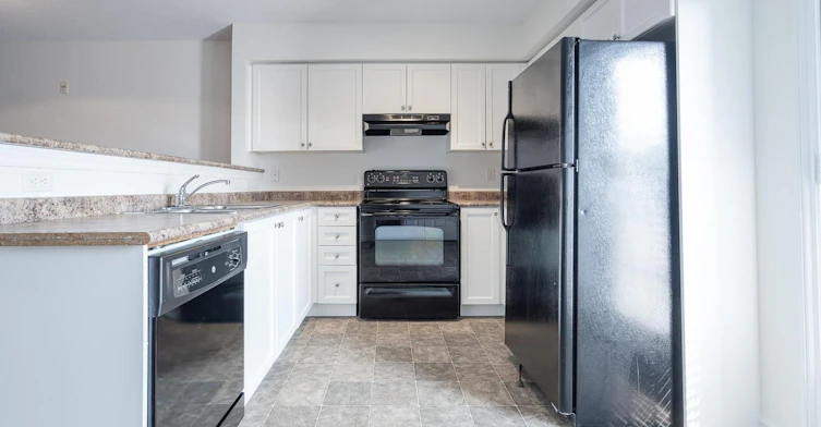 302-1471 Maple Avenue, Milton, ON, L9T 0B4 - 10