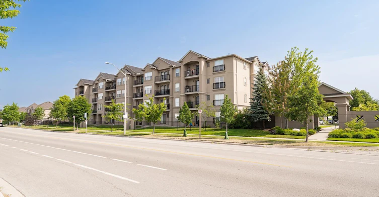 302-1471 Maple Avenue, Milton, ON, L9T 0B4