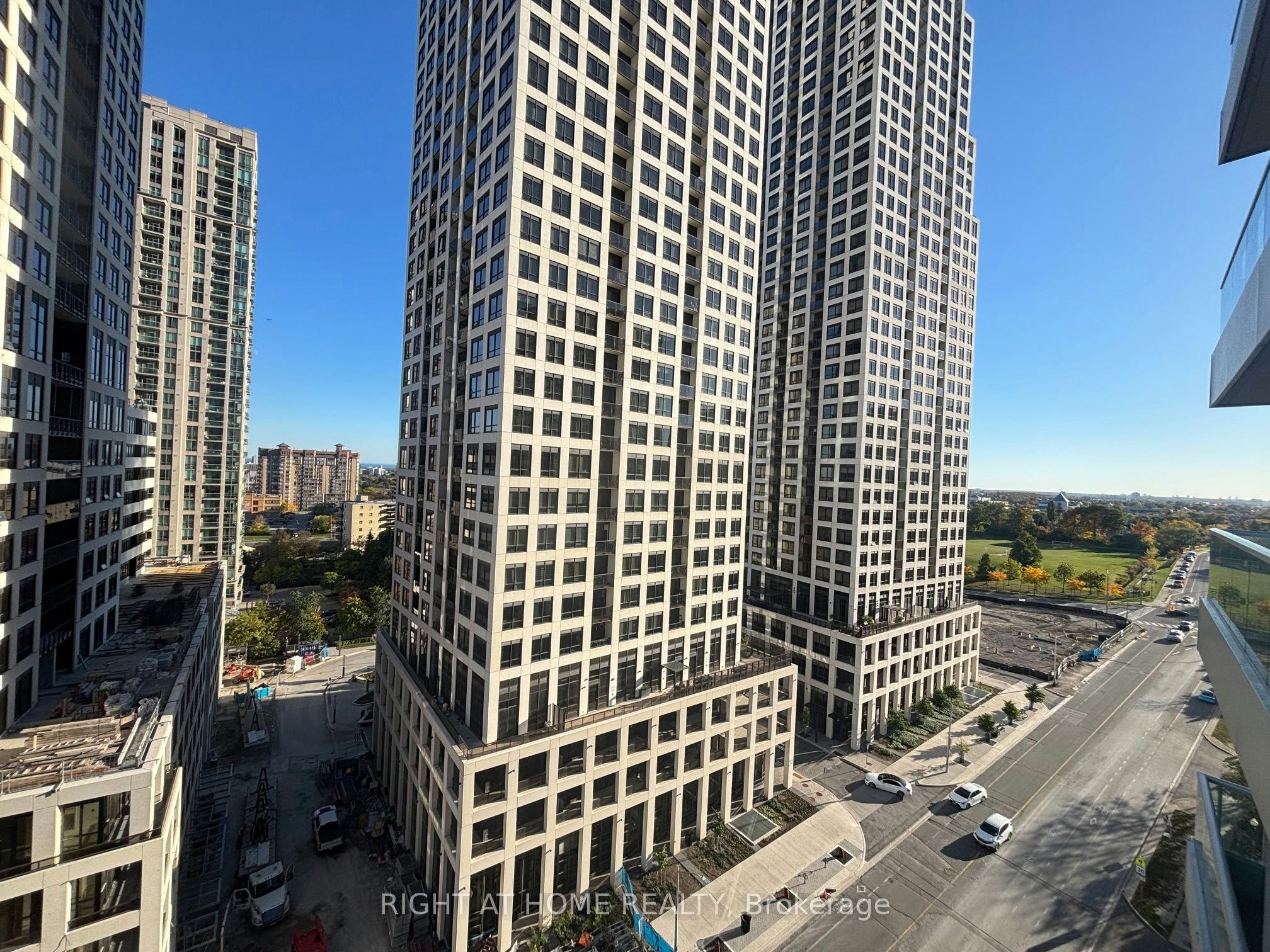 1301-33 Elm Drive W, Mississauga, ON, L5B 4M2 - 16