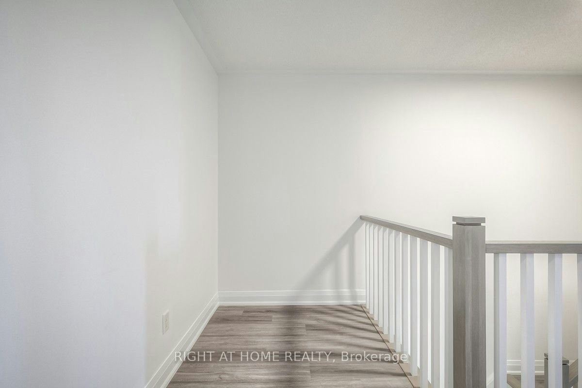 7401 Village Walk, Mississauga, ON, L5W 1X6 - 32