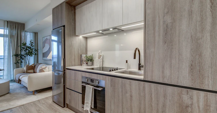 1206-2495 Eglinton Avenue W, Mississauga, ON, L5M 2T2 - 4