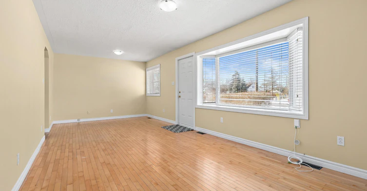 7 Rexway Drive, Halton Hills, ON, L7G 1P9 - 3