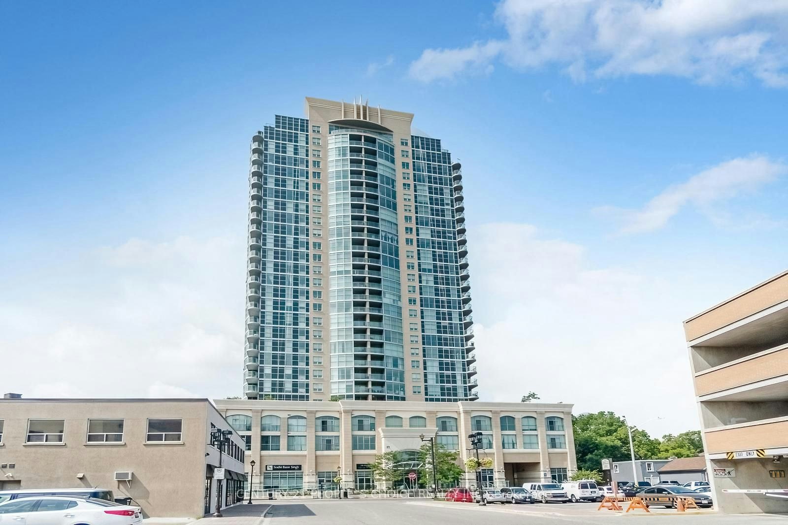 1512-9 George Street, Brampton, ON, L6X 0T6