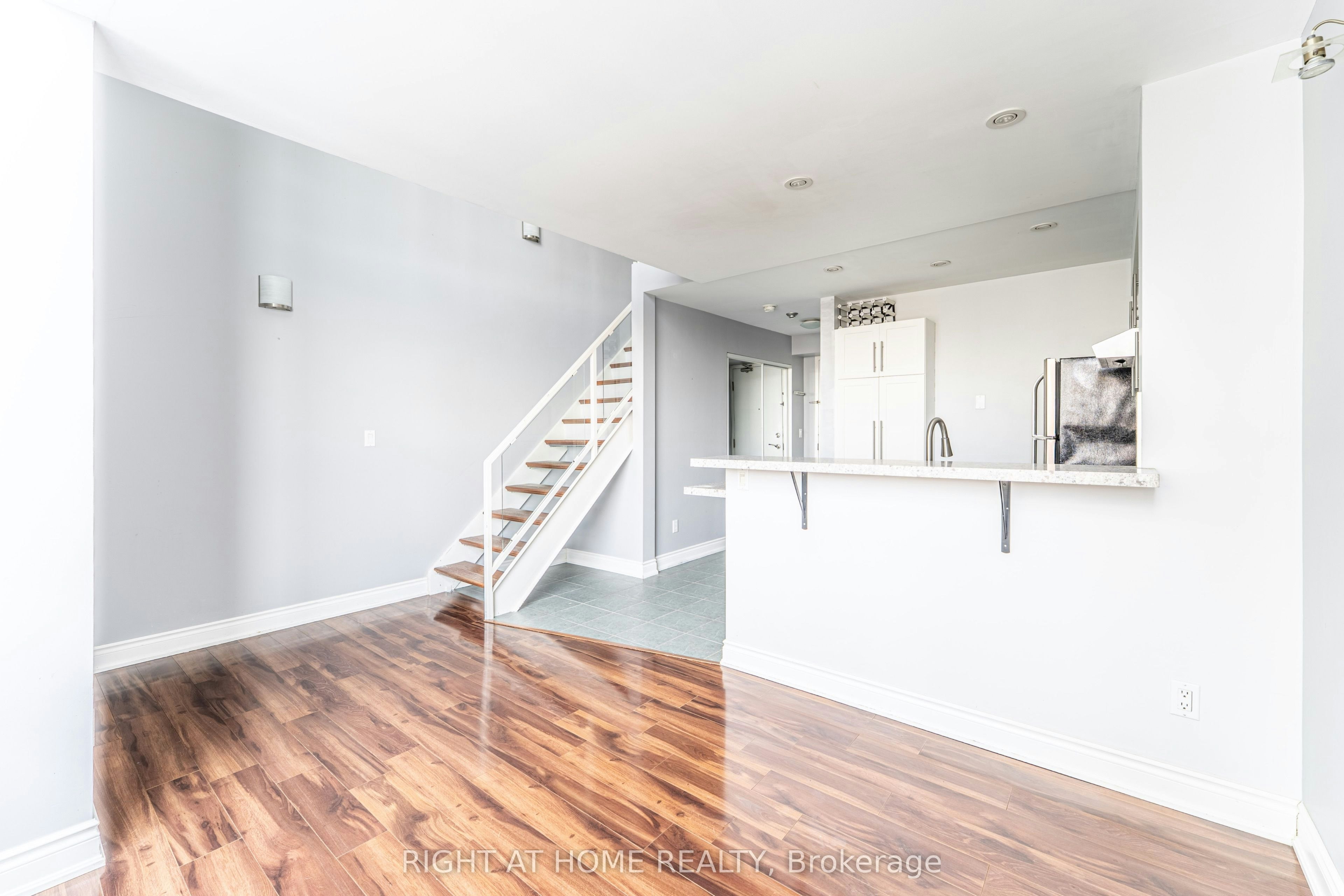 426-300 Manitoba Street, Toronto, ON, M8Y 4G6 - 30