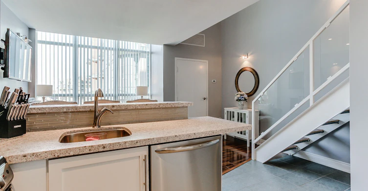426-300 Manitoba Street, Toronto, ON, M8Y 4G6 - 7