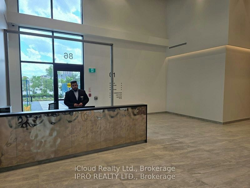 903-86 Dundas Street, Mississauga, ON, L5A 1W4 - 2