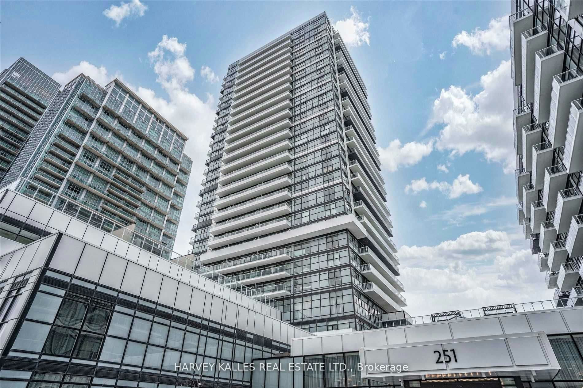 909-251 Manitoba Street, Toronto, ON, M8Y 4G9