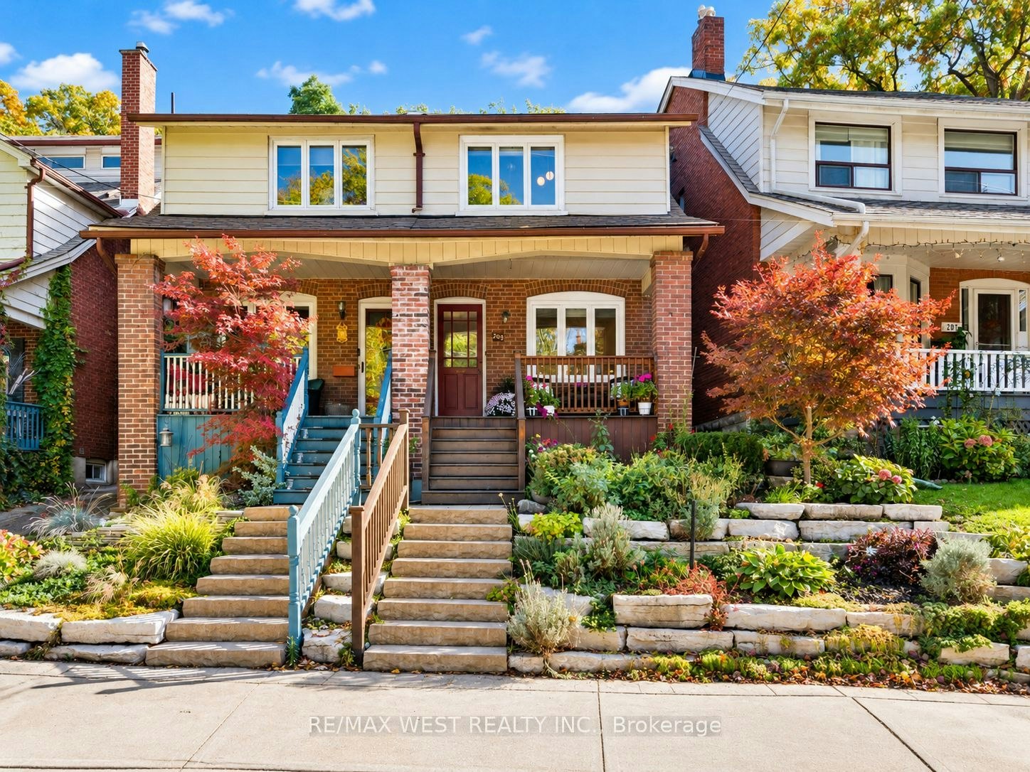 209 Clendenan Avenue, Toronto, ON, M6P 2W9