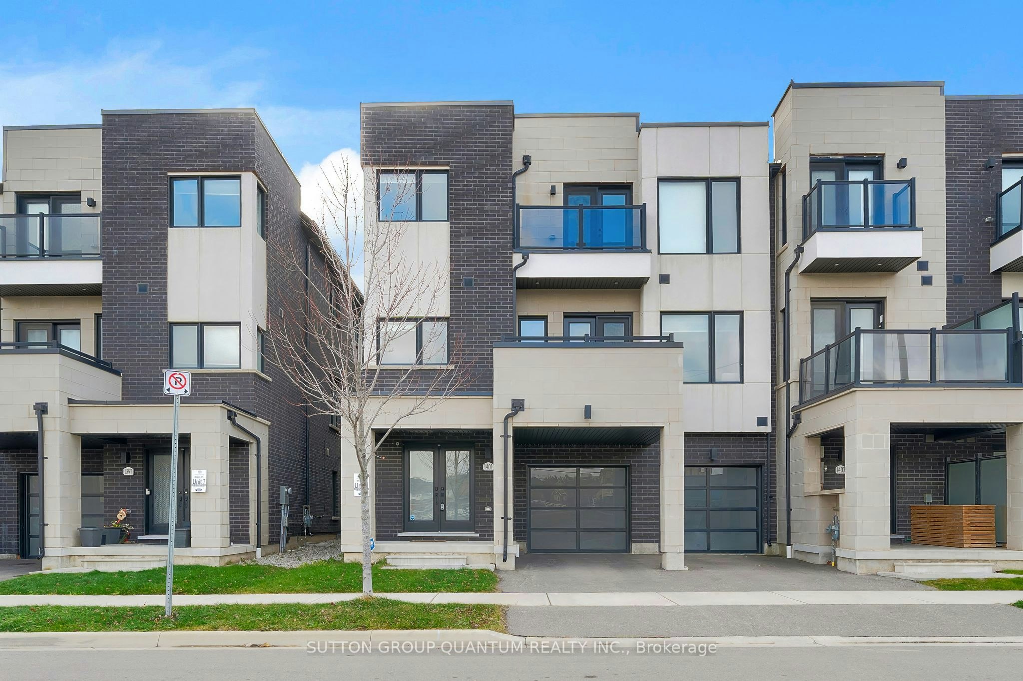 1401 Clarriage Court, Milton, ON, L9E 1L6