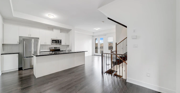 1401 Clarriage Court, Milton, ON, L9E 1L6 - 10