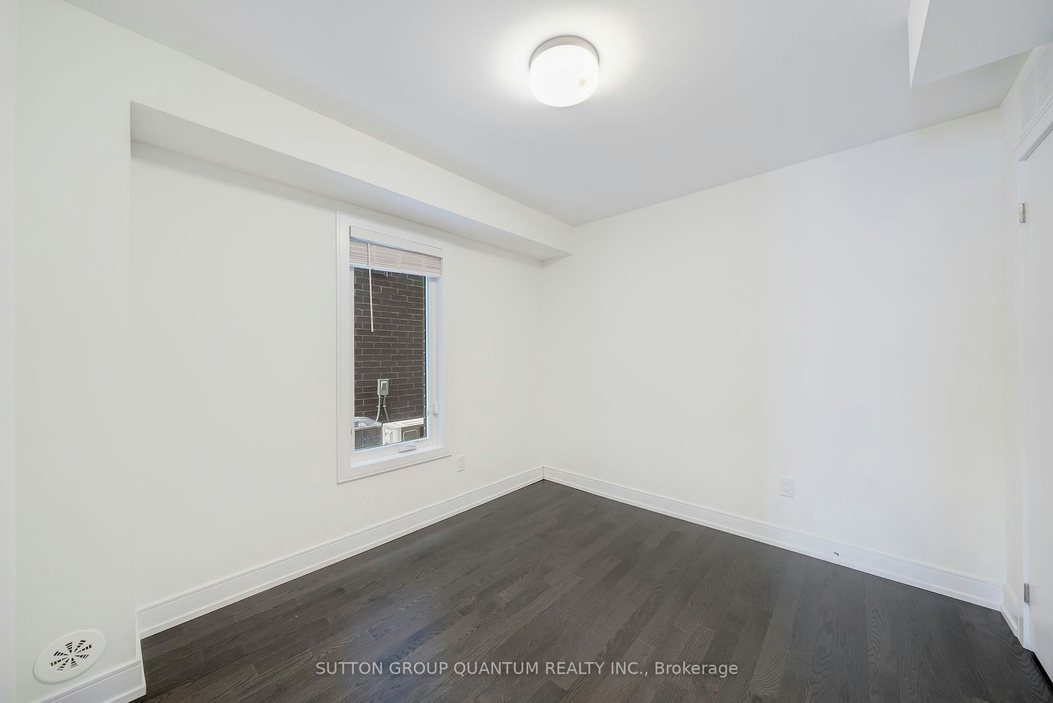 1401 Clarriage Court, Milton, ON, L9E 1L6 - 3