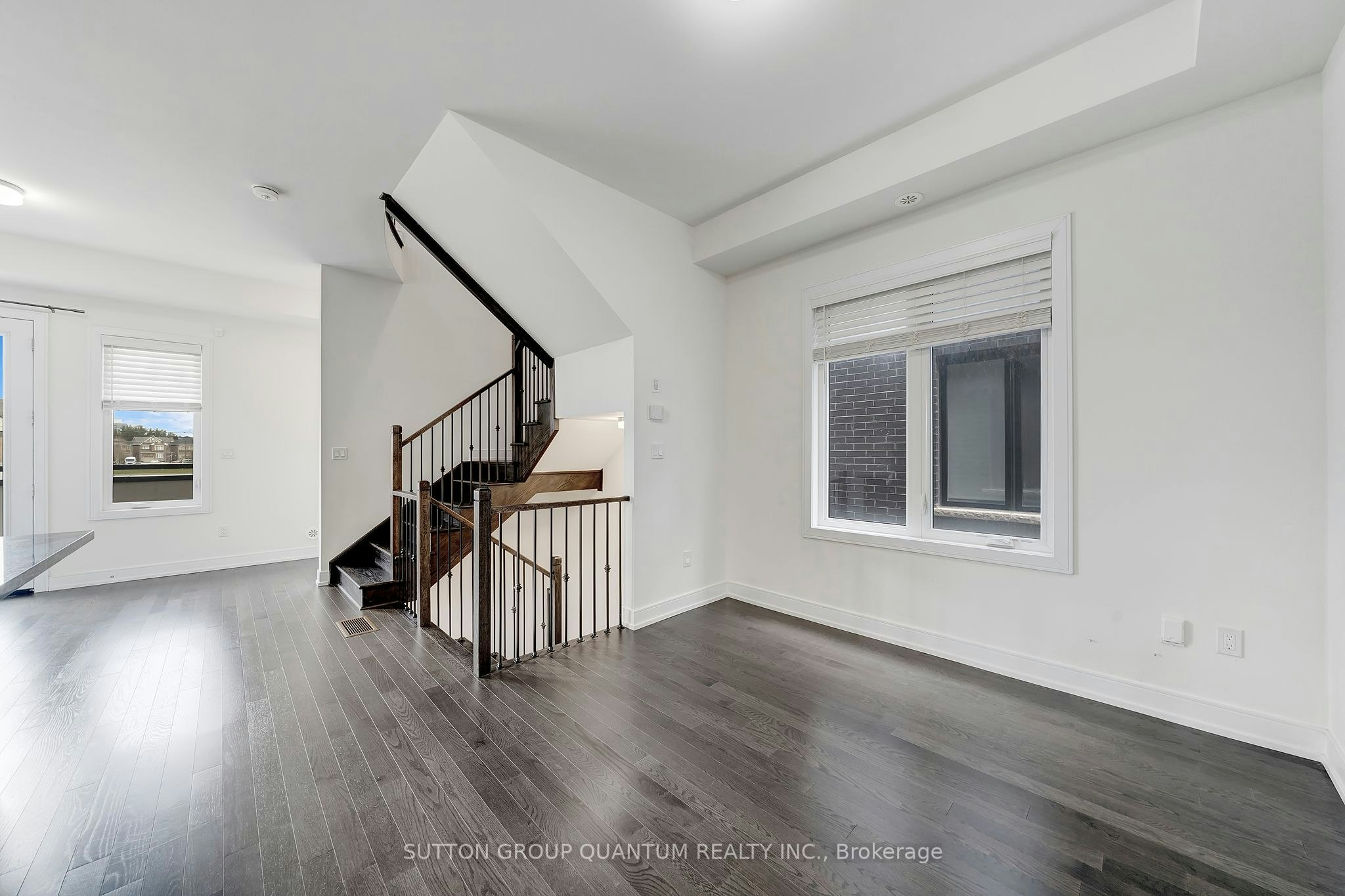 1401 Clarriage Court, Milton, ON, L9E 1L6 - 9