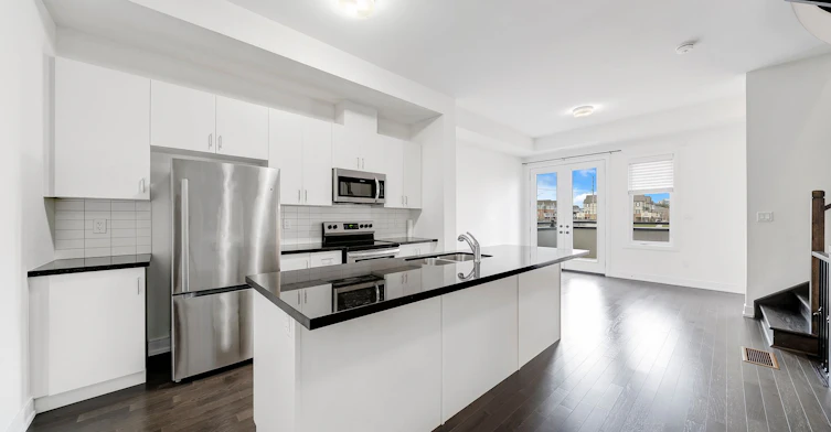 1401 Clarriage Court, Milton, ON, L9E 1L6 - 8