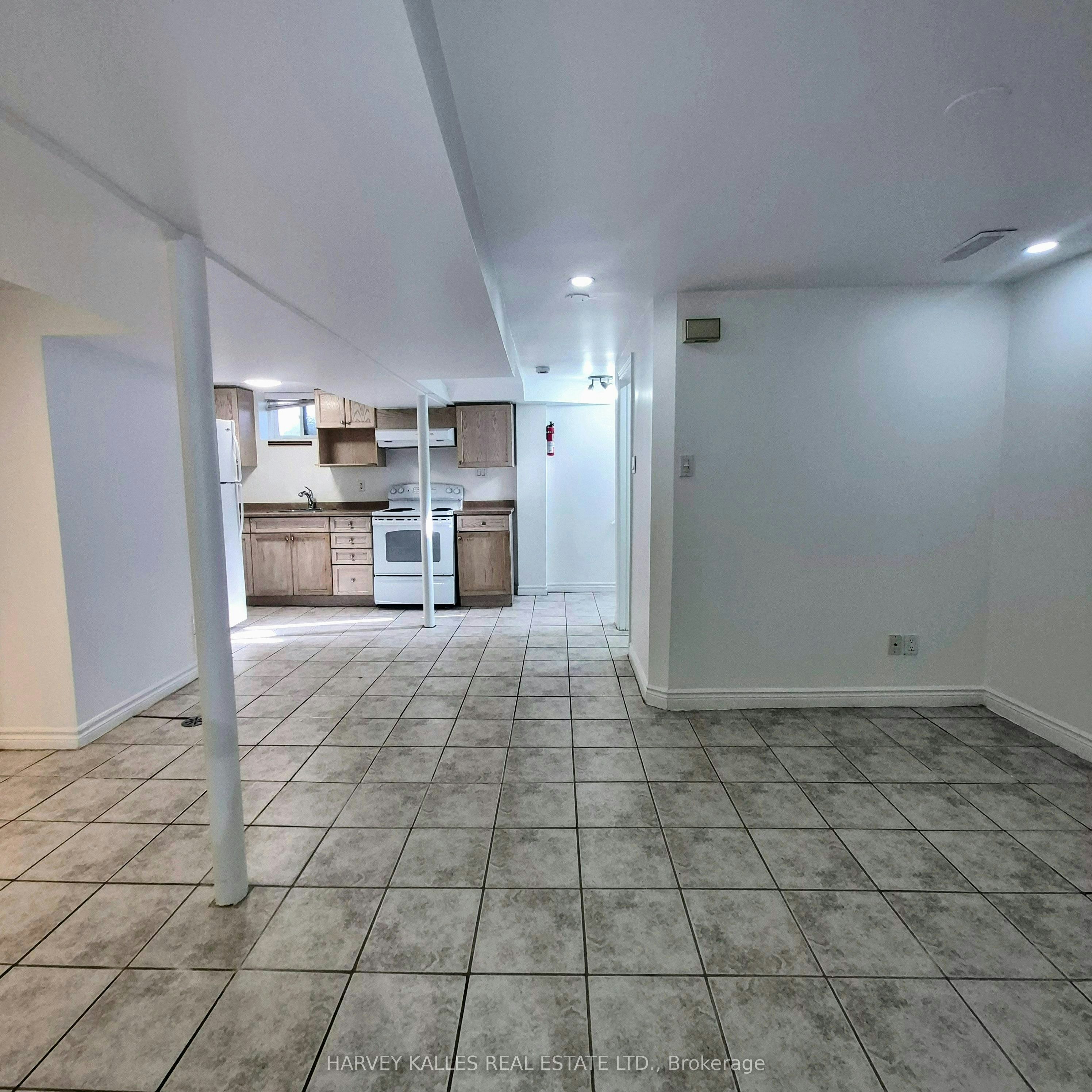 Lower-1575 Dufferin Street, Toronto, ON, M6H 3L5 - 5