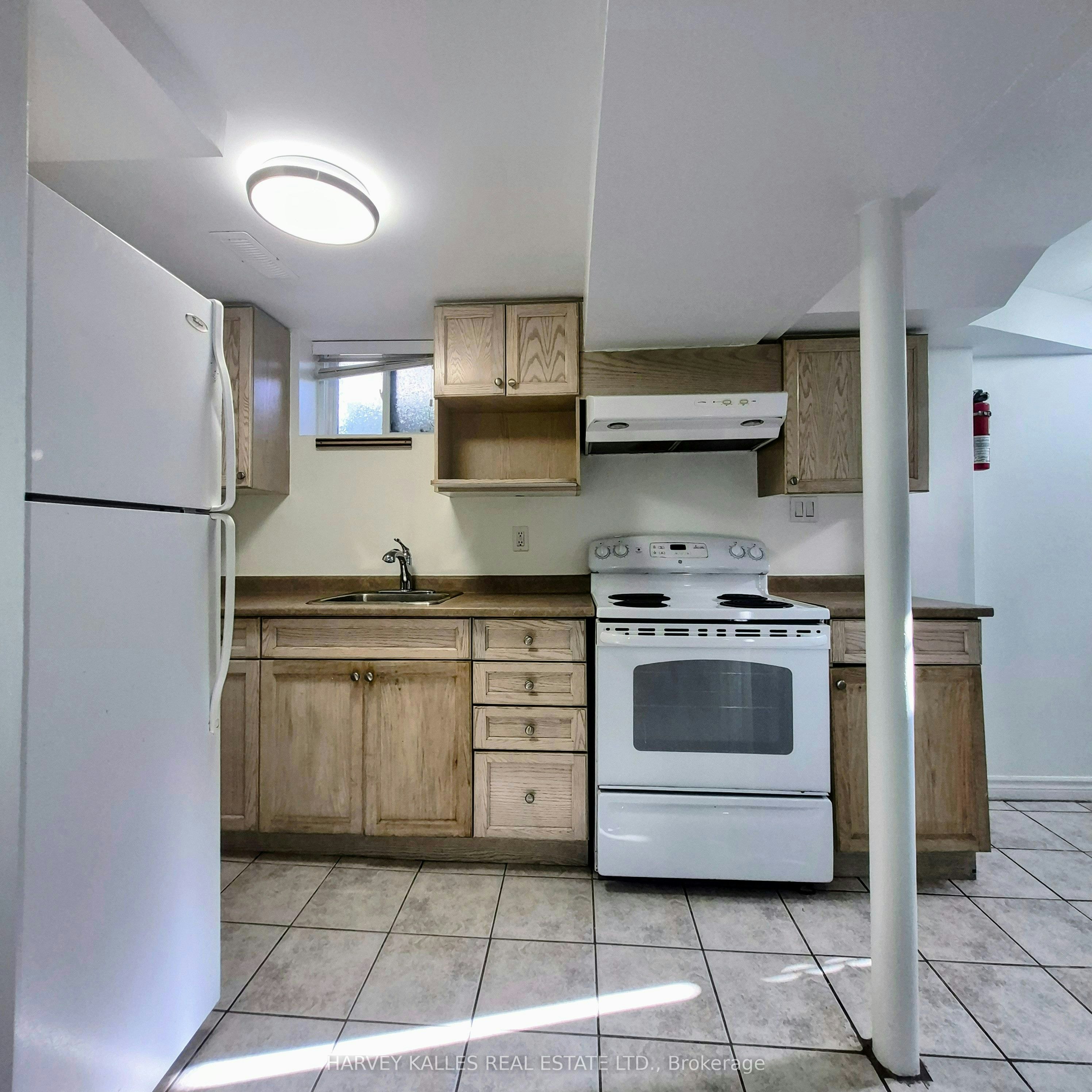 Lower-1575 Dufferin Street, Toronto, ON, M6H 3L5 - 6