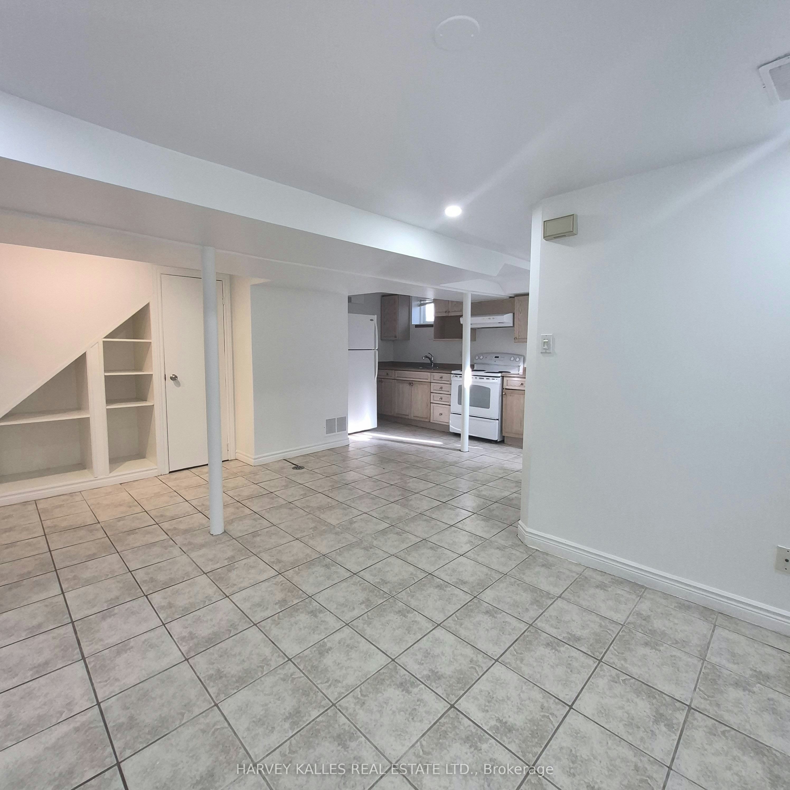 Lower-1575 Dufferin Street, Toronto, ON, M6H 3L5 - 4
