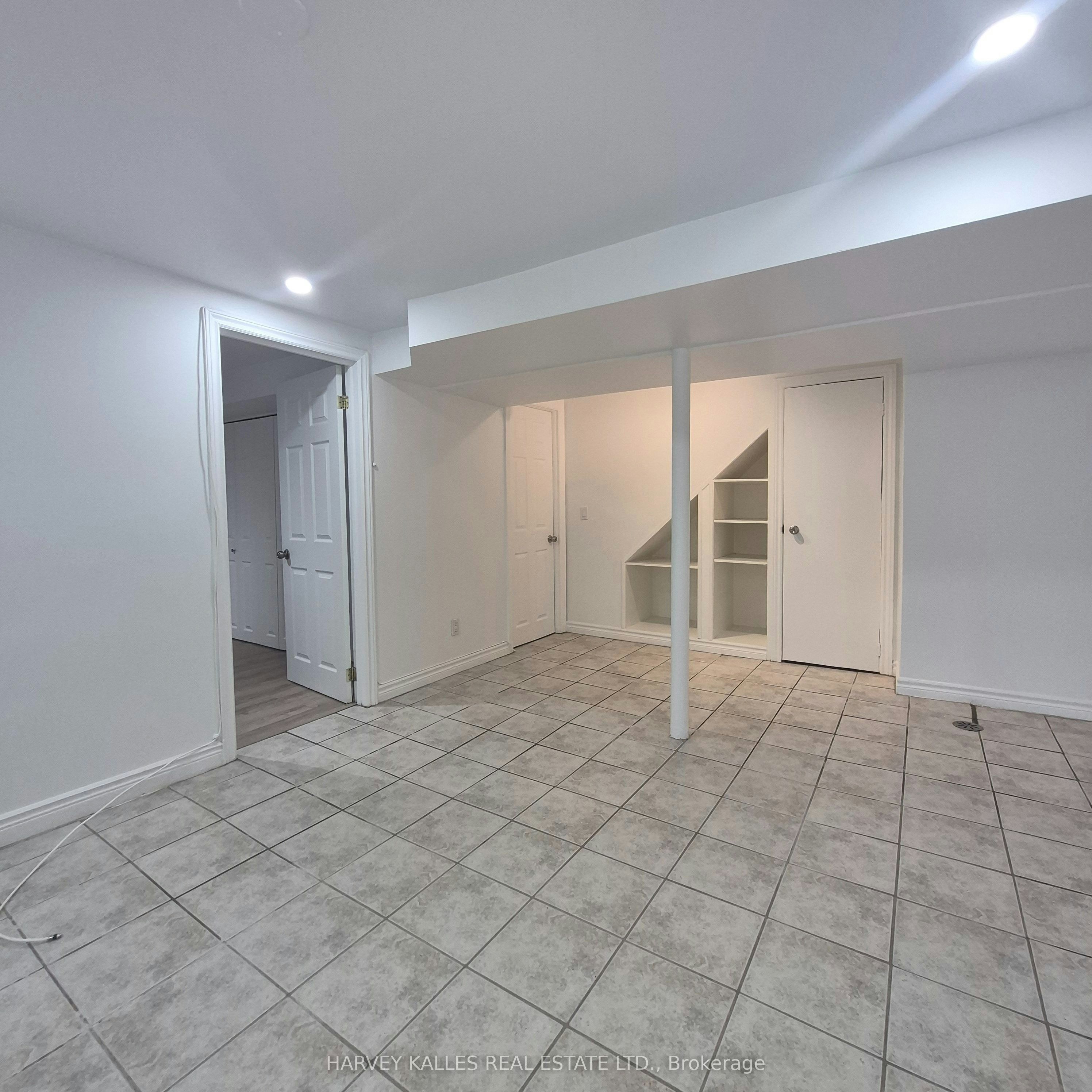 Lower-1575 Dufferin Street, Toronto, ON, M6H 3L5 - 9