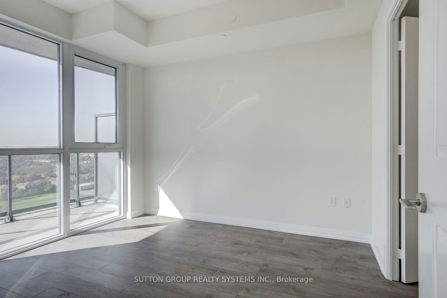 906-65 Watergarden Drive, Mississauga, ON, L5R 0G9 - 22