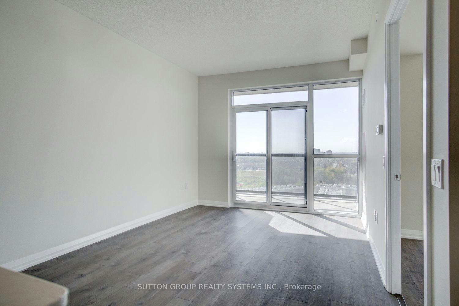 906-65 Watergarden Drive, Mississauga, ON, L5R 0G9 - 20