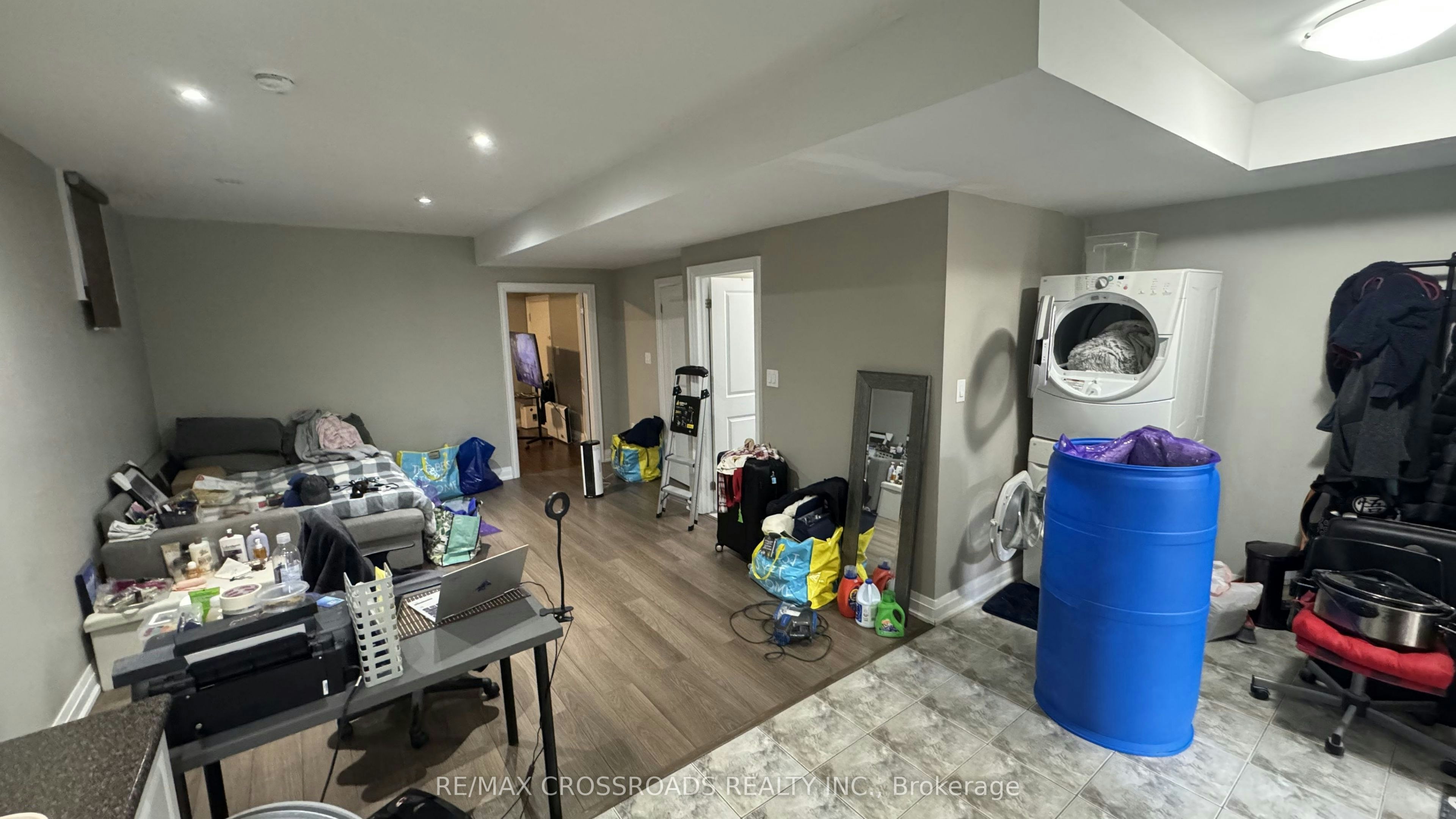 43 Waniska Avenue, Toronto, ON, M8Y 1R1 - 8