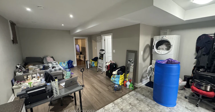 43 Waniska Avenue, Toronto, ON, M8Y 1R1 - 8