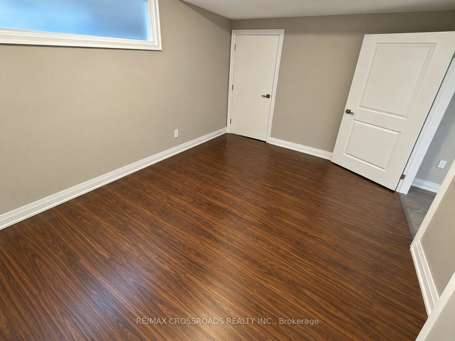 43 Waniska Avenue, Toronto, ON, M8Y 1R1 - 11