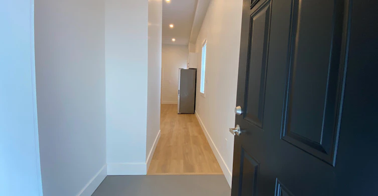 2-3100 Dundas Street W, Toronto, ON, M6P 1Z8 - 2