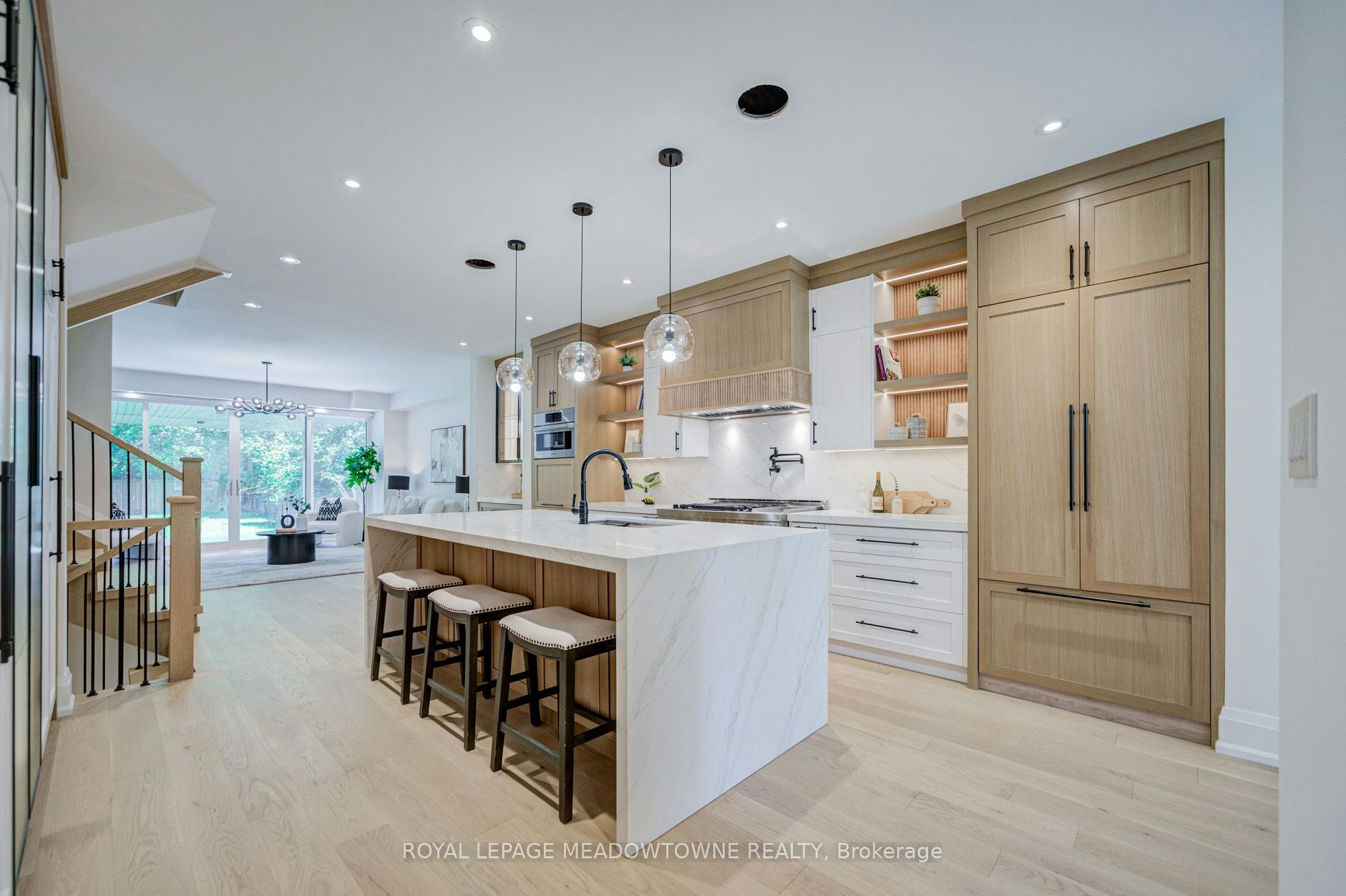 975 Filmandale Road, Burlington, ON, L7T 2Z2