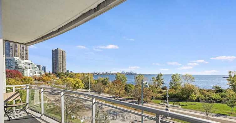 210-58 Marine Parade Drive, Toronto, ON, M8V 4G1